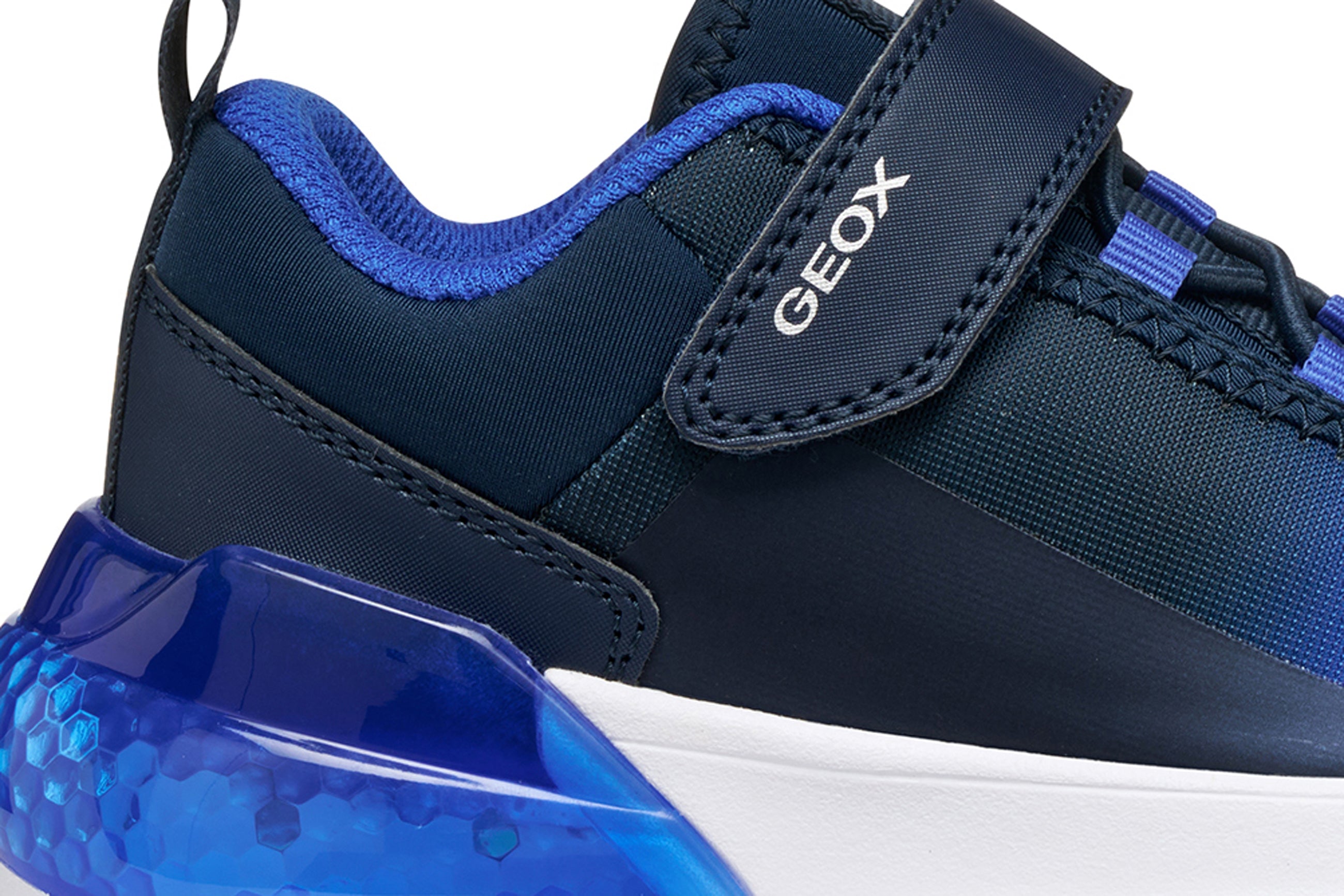 Geox Geox J Activart Illuminus J56LYA 02A9J Navy Royal Boys Lights Trainer Navy / Royal Boys